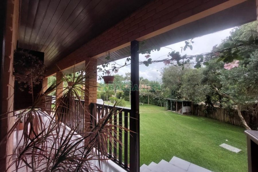 Chácara com 240m², 3 dormitórios, 2 vagas, no bairro Vila Seca em Caxias do Sul para Alugar