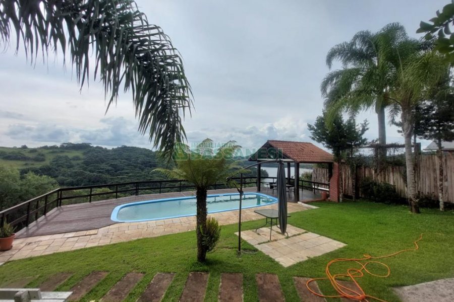 Chácara com 240m², 3 dormitórios, 2 vagas, no bairro Vila Seca em Caxias do Sul para Alugar