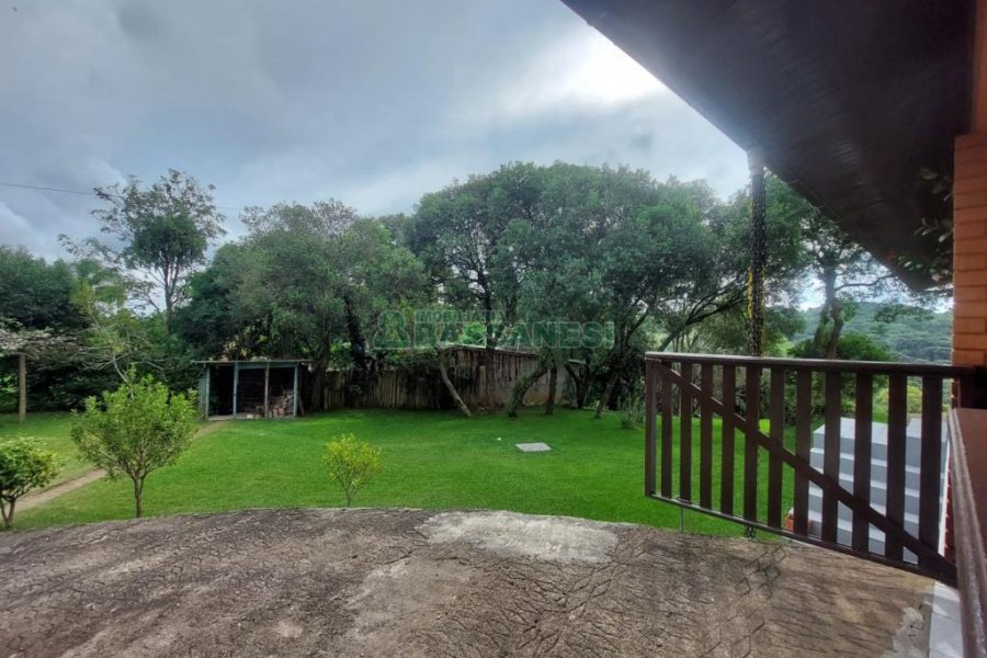 Chácara com 240m², 3 dormitórios, 2 vagas, no bairro Vila Seca em Caxias do Sul para Alugar