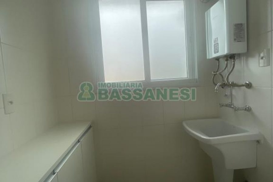 Apartamento com 84m², 2 dormitórios, 1 vaga, no bairro Salgado Filho em Caxias do Sul para Alugar