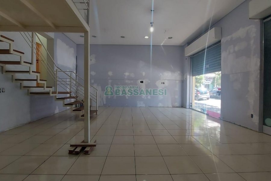 Loja com 56m², no bairro Centro em Caxias do Sul para Alugar