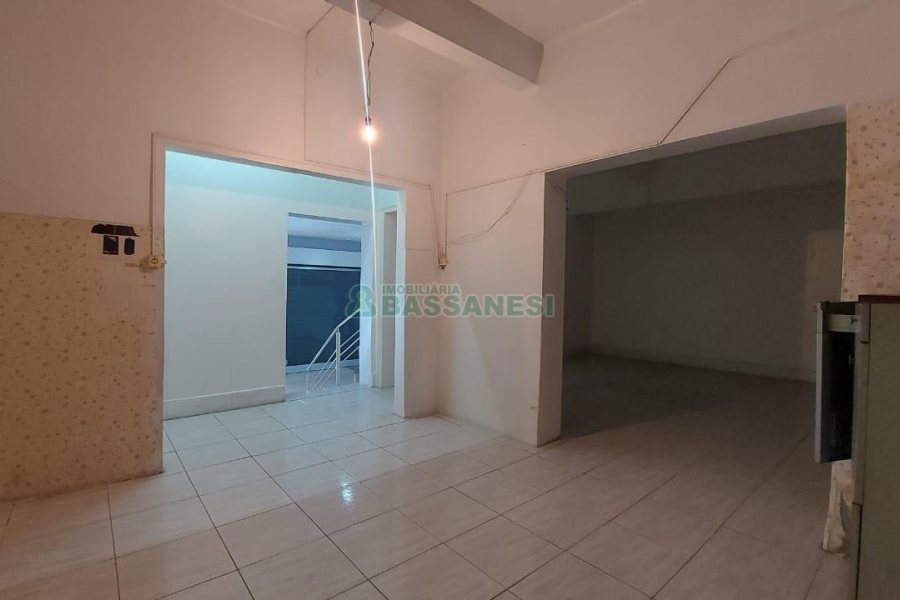 Loja com 56m², no bairro Centro em Caxias do Sul para Alugar