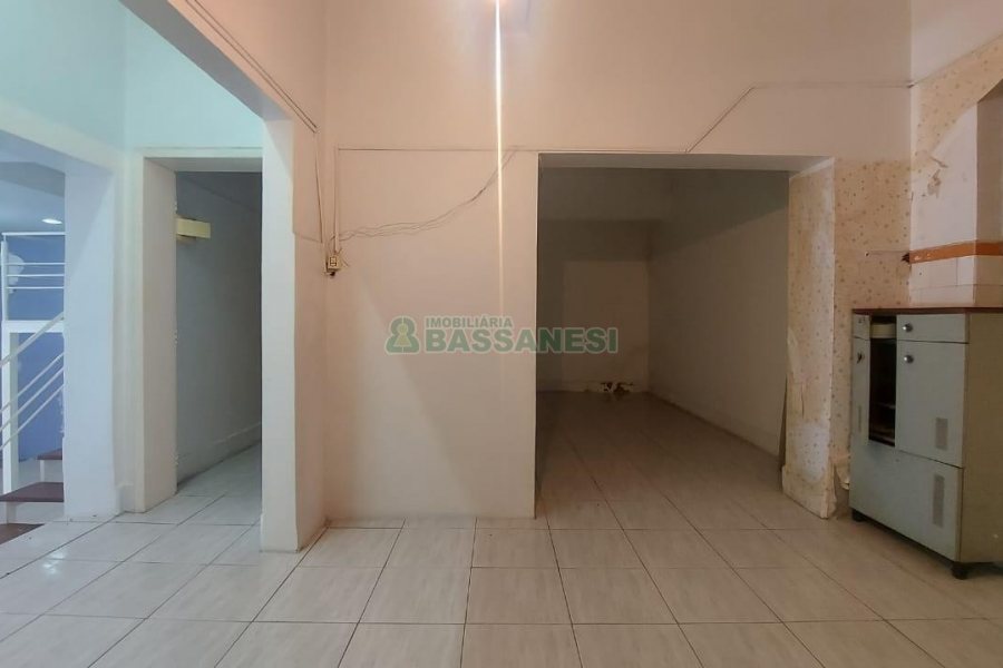 Loja com 56m², no bairro Centro em Caxias do Sul para Alugar