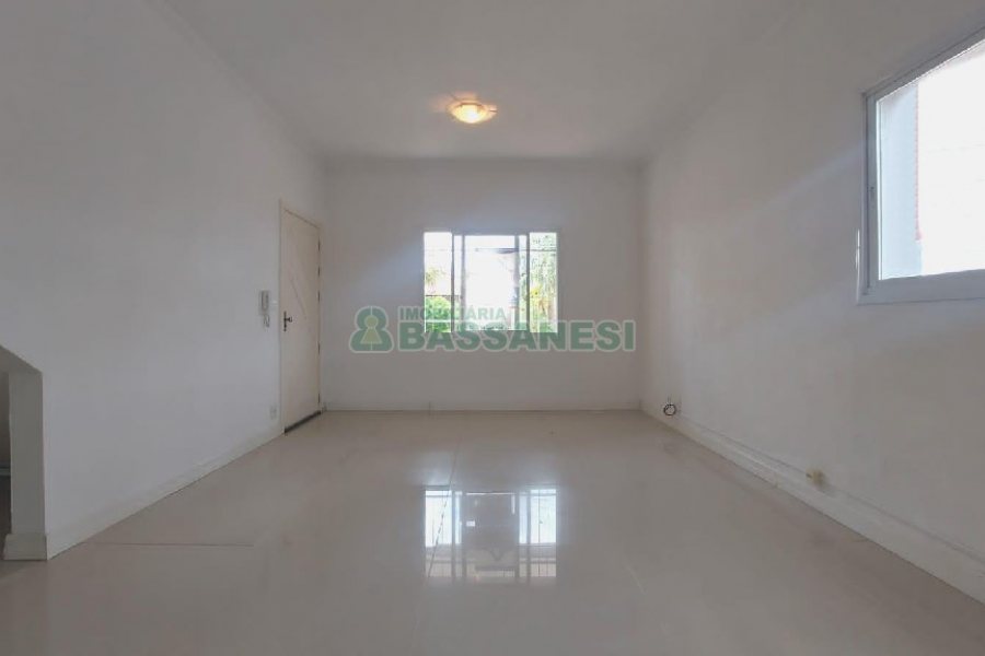 Apartamento com 56m², 2 dormitórios, 1 vaga, no bairro Bela Vista em Caxias do Sul para Alugar