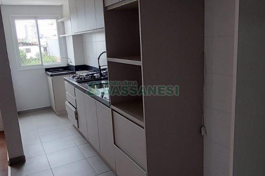 Apartamento com 65m², 2 dormitórios, 1 vaga, no bairro Panazzolo em Caxias do Sul para Alugar