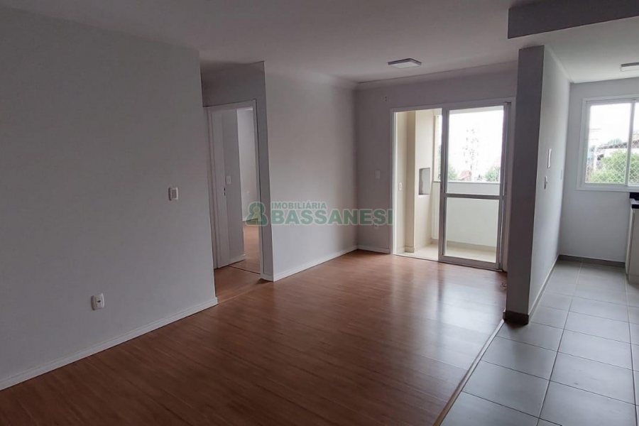 Apartamento com 65m², 2 dormitórios, 1 vaga, no bairro Panazzolo em Caxias do Sul para Alugar