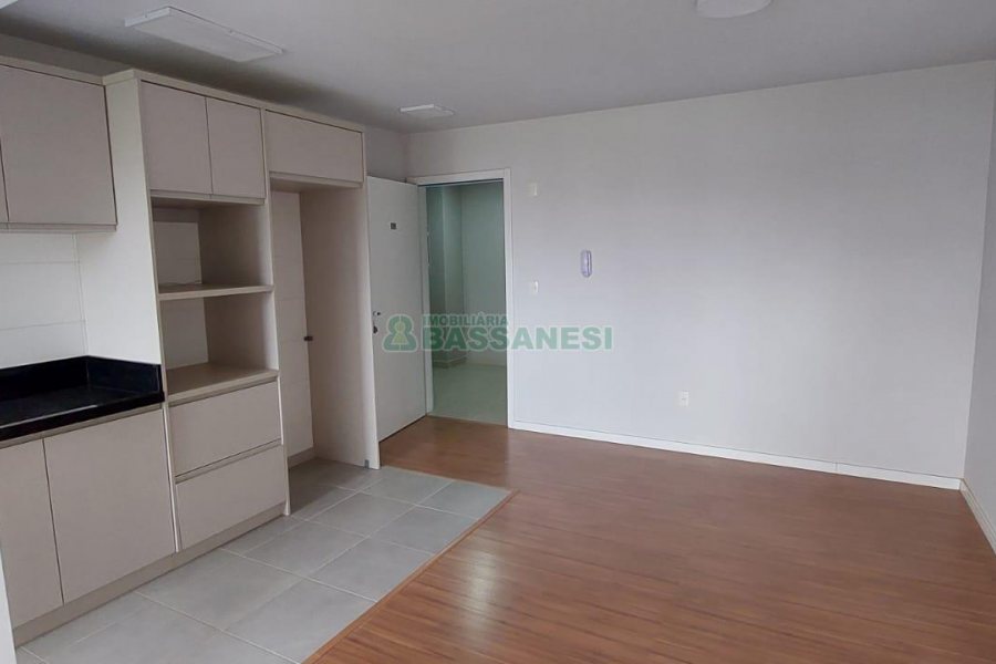 Apartamento com 65m², 2 dormitórios, 1 vaga, no bairro Panazzolo em Caxias do Sul para Alugar