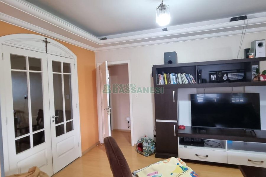 Predio com 893m², no bairro São Ciro em Caxias do Sul para Comprar