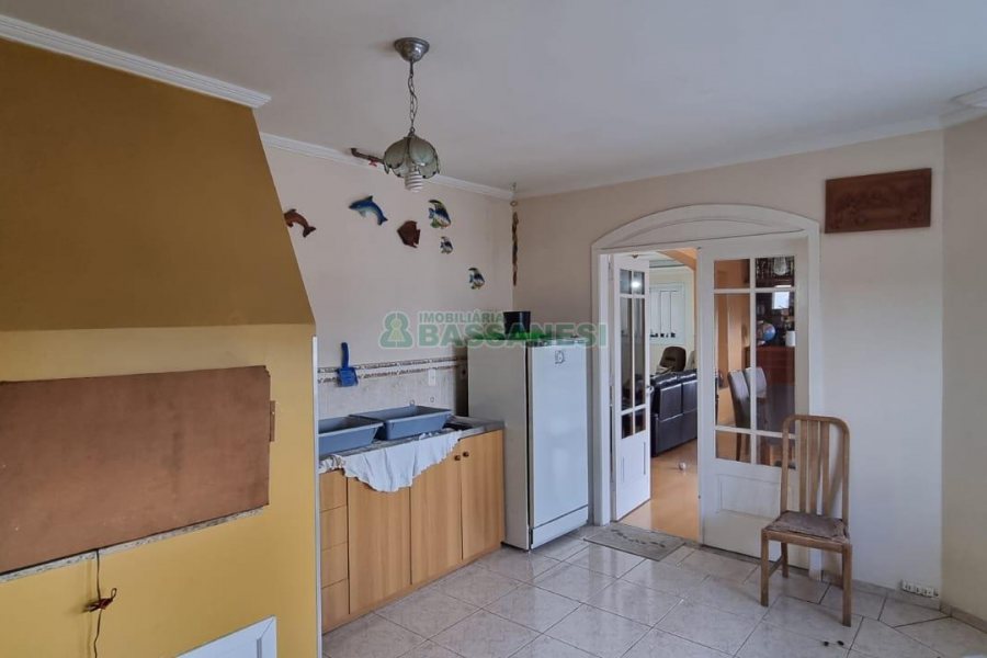 Predio com 893m², no bairro São Ciro em Caxias do Sul para Comprar