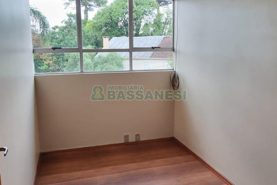 Predio com 893m², no bairro São Ciro em Caxias do Sul para Comprar