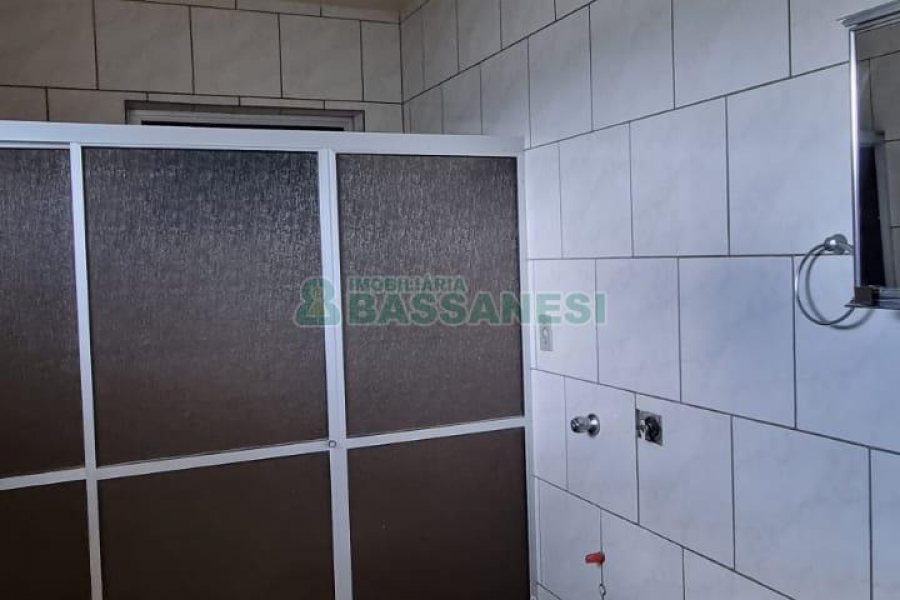 Predio com 893m², no bairro São Ciro em Caxias do Sul para Comprar