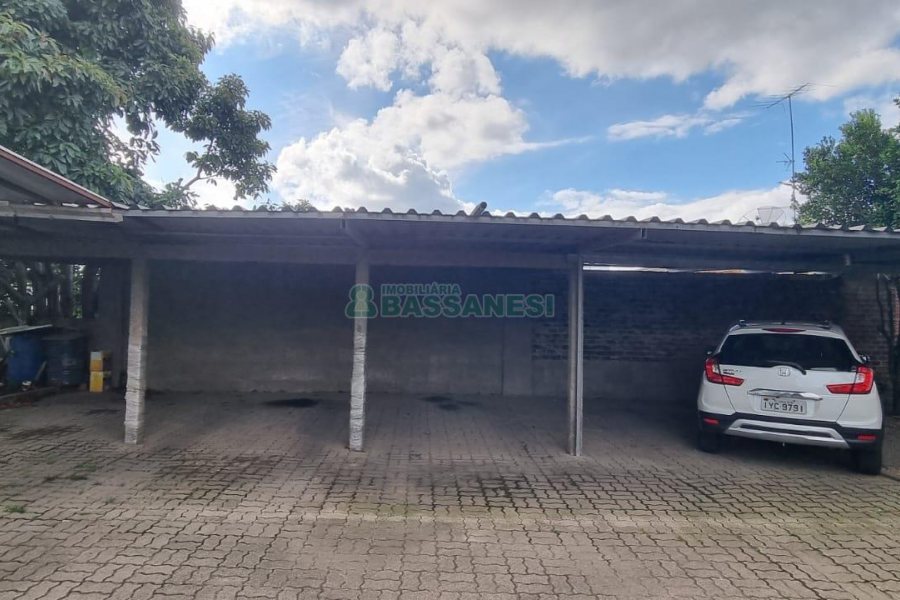 Predio com 893m², no bairro São Ciro em Caxias do Sul para Comprar