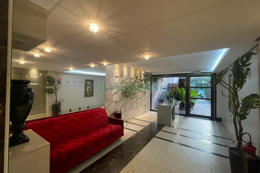 Apartamento com 170m², 3 dormitórios, 2 vagas, no bairro Centro em Caxias do Sul para Comprar