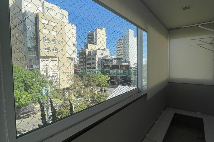 Apartamento com 170m², 3 dormitórios, 2 vagas, no bairro Centro em Caxias do Sul para Comprar