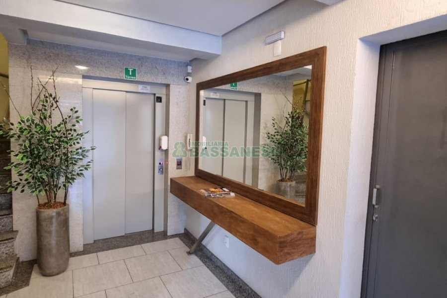 Kitinete com 40m², 1 dormitório, no bairro Pio X em Caxias do Sul para Comprar