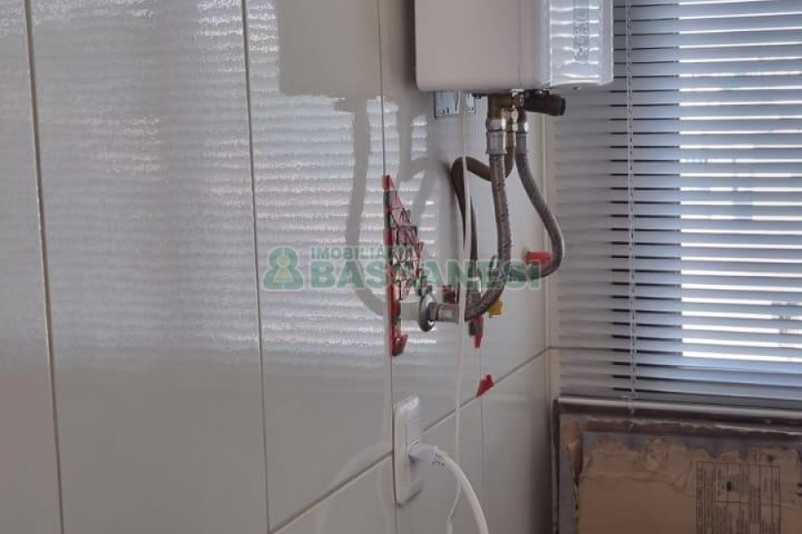 Kitinete com 40m², 1 dormitório, no bairro Pio X em Caxias do Sul para Comprar