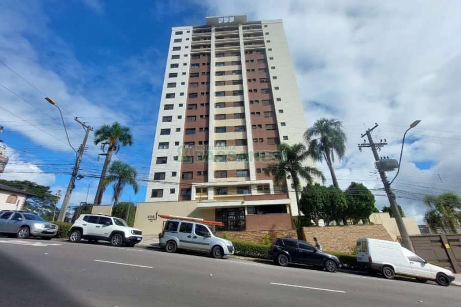 Apto Mobiliado com 198m², 5 dormitórios, 4 vagas, no bairro Lourdes em Caxias do Sul para Alugar