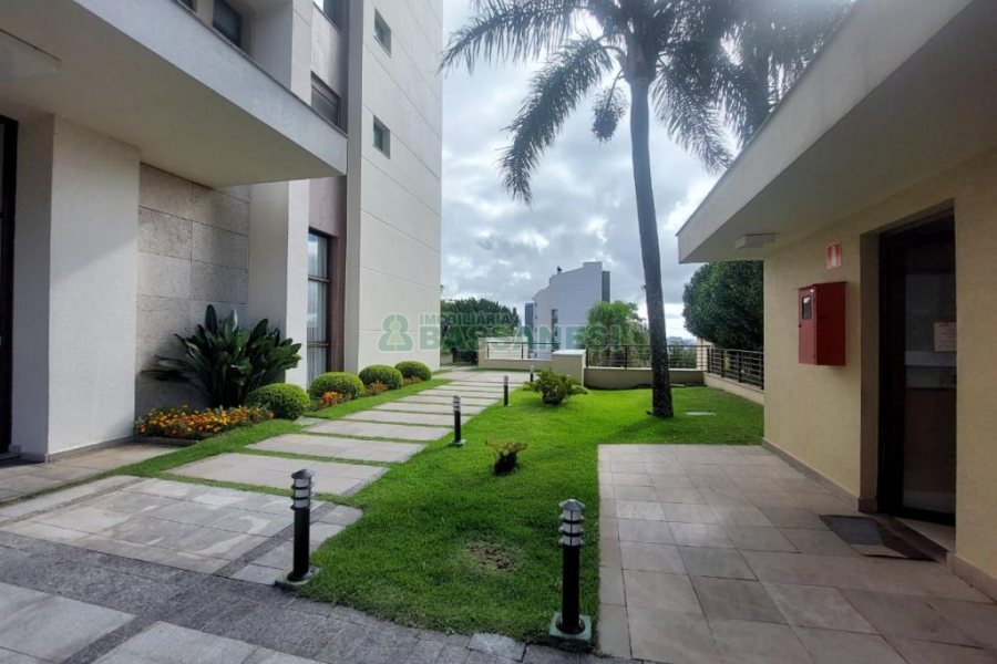 Apto Mobiliado com 198m², 5 dormitórios, 4 vagas, no bairro Lourdes em Caxias do Sul para Alugar