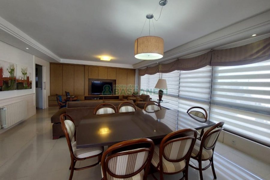 Apto Mobiliado com 198m², 5 dormitórios, 4 vagas, no bairro Lourdes em Caxias do Sul para Alugar