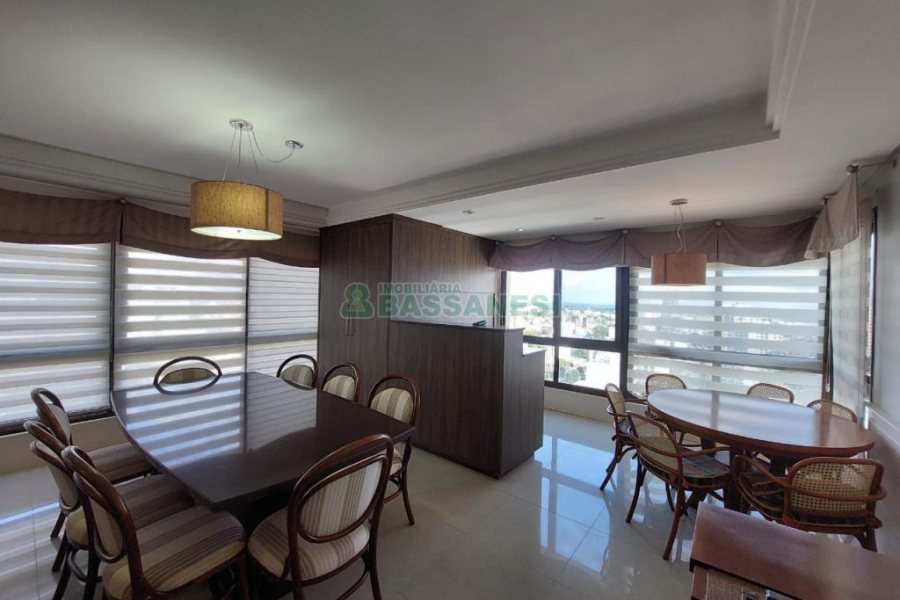 Apto Mobiliado com 198m², 5 dormitórios, 4 vagas, no bairro Lourdes em Caxias do Sul para Alugar