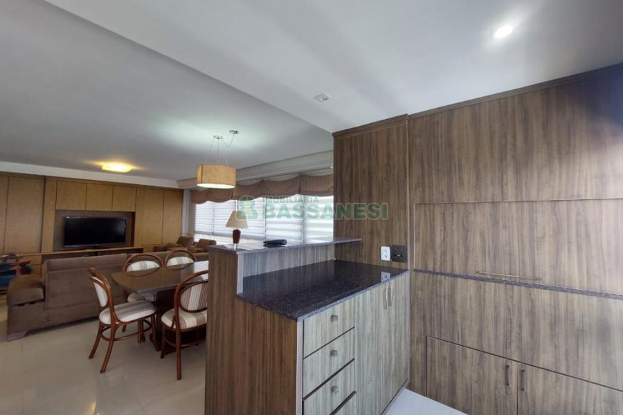 Apto Mobiliado com 198m², 5 dormitórios, 4 vagas, no bairro Lourdes em Caxias do Sul para Alugar