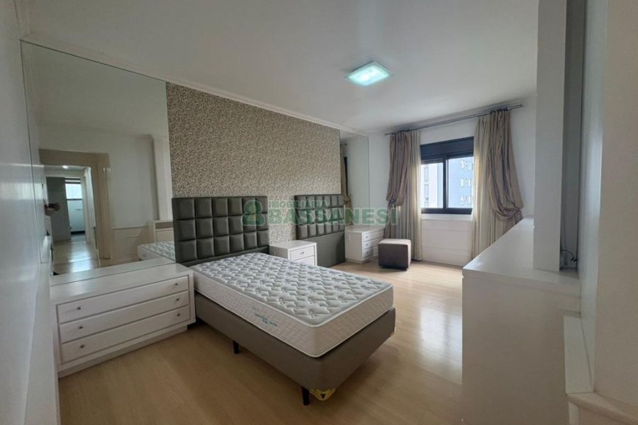 Apto Mobiliado com 198m², 4 dormitórios, 4 vagas, no bairro Lourdes em Caxias do Sul para Alugar