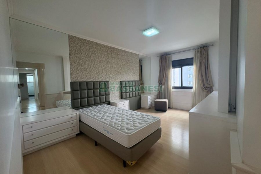 Apto Mobiliado com 198m², 4 dormitórios, 4 vagas, no bairro Lourdes em Caxias do Sul para Alugar