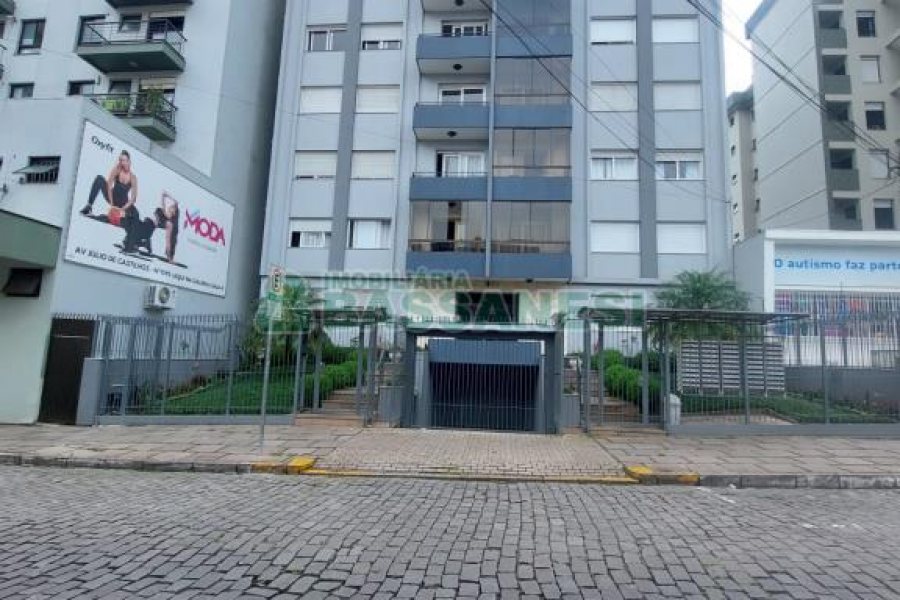Apartamento com 70m², 2 dormitórios, no bairro Lourdes em Caxias do Sul para Alugar