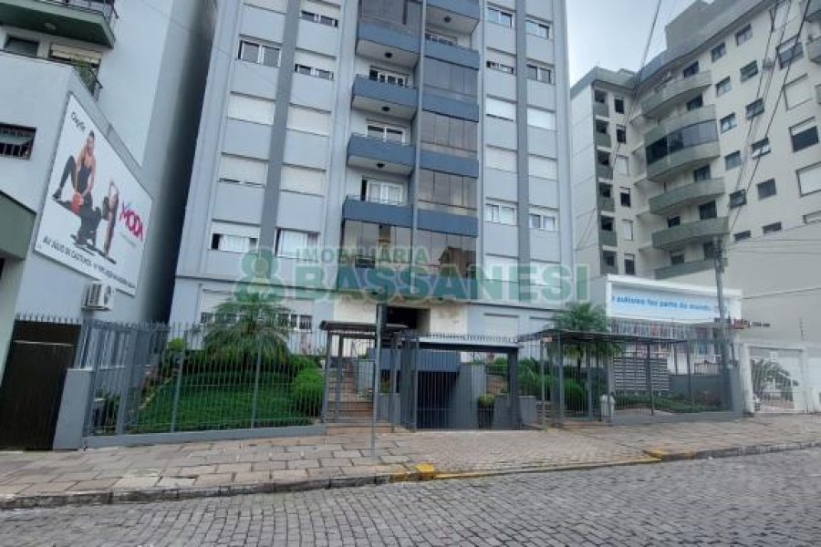 Apartamento com 70m², 2 dormitórios, no bairro Lourdes em Caxias do Sul para Alugar