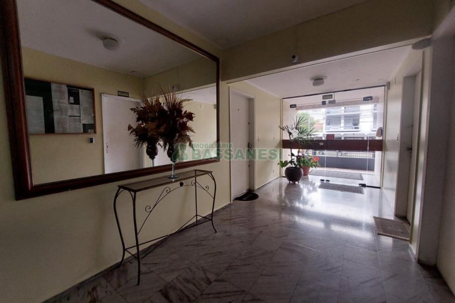 Apartamento com 70m², 2 dormitórios, no bairro Lourdes em Caxias do Sul para Alugar