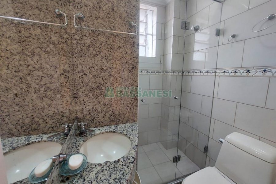 Apartamento com 70m², 2 dormitórios, no bairro Lourdes em Caxias do Sul para Alugar