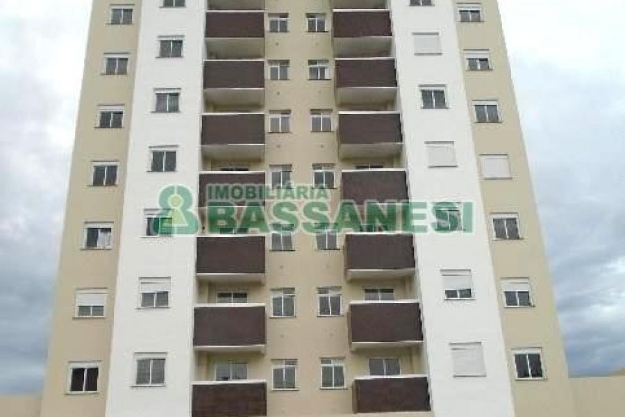 Apto Mobiliado com 67m², 3 dormitórios, 2 vagas, no bairro Lourdes em Caxias do Sul para Alugar