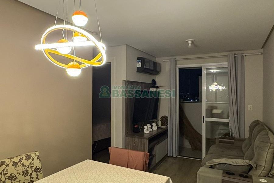 Apto Mobiliado com 67m², 3 dormitórios, 2 vagas, no bairro Lourdes em Caxias do Sul para Alugar