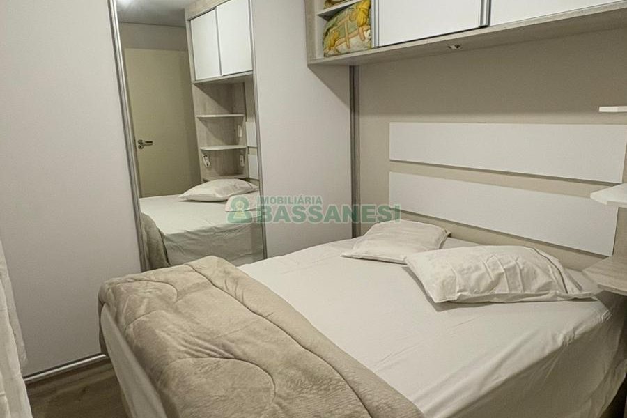 Apto Mobiliado com 67m², 3 dormitórios, 2 vagas, no bairro Lourdes em Caxias do Sul para Alugar