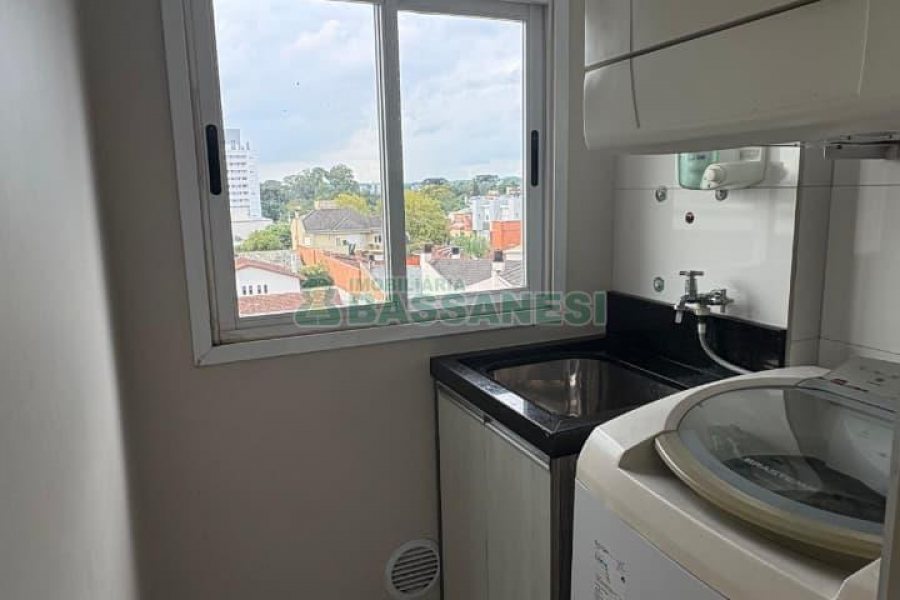 Apto Mobiliado com 67m², 3 dormitórios, 2 vagas, no bairro Lourdes em Caxias do Sul para Alugar