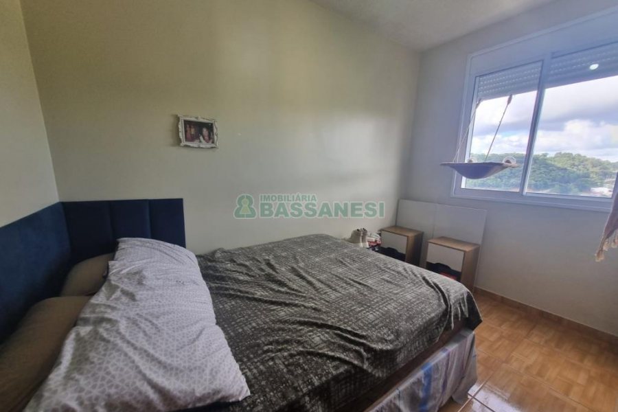 Apartamento com 50m², 2 dormitórios, 1 vaga, no bairro Diamantino em Caxias do Sul para Alugar