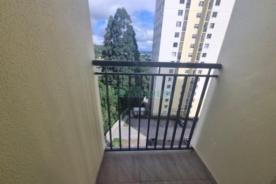 Apartamento com 50m², 2 dormitórios, 1 vaga, no bairro Diamantino em Caxias do Sul para Alugar