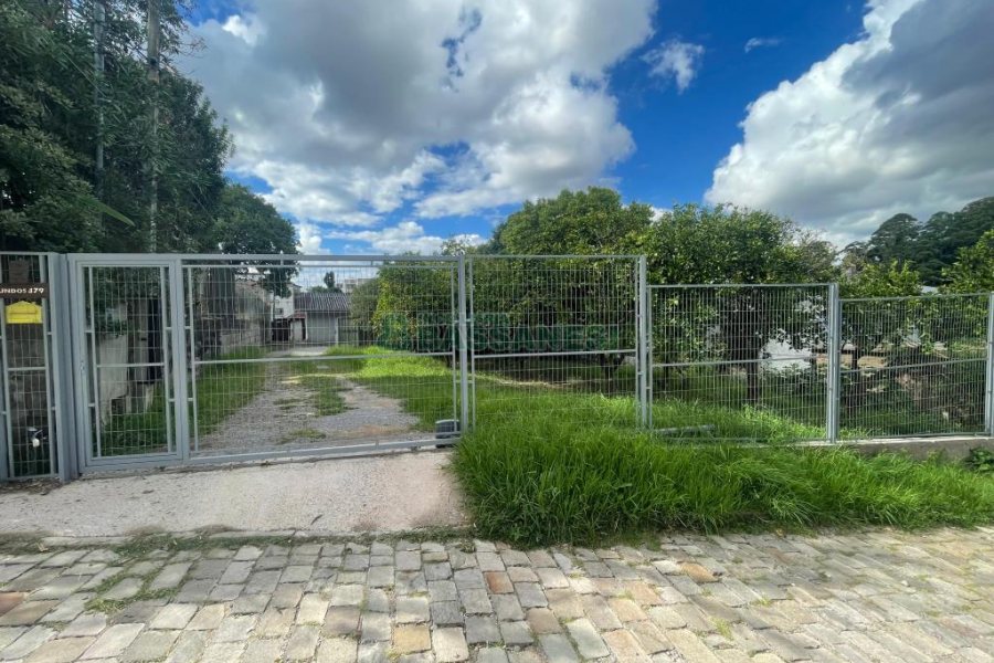 Terreno, no bairro Cinqüentenário em Caxias do Sul para Comprar