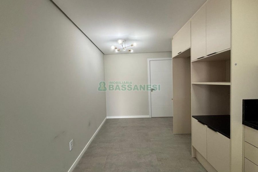 Apartamento com 72m², 2 dormitórios, 2 vagas, no bairro Santa Catarina em Caxias do Sul para Alugar