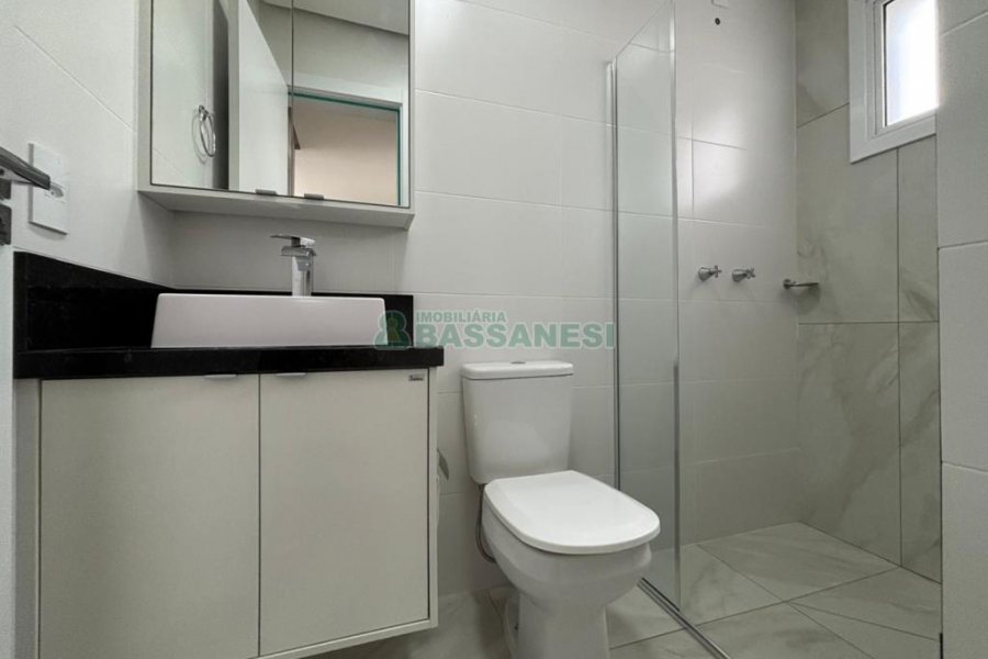 Apartamento com 72m², 2 dormitórios, 2 vagas, no bairro Santa Catarina em Caxias do Sul para Alugar