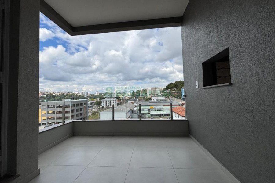 Apartamento com 72m², 2 dormitórios, 2 vagas, no bairro Santa Catarina em Caxias do Sul para Alugar