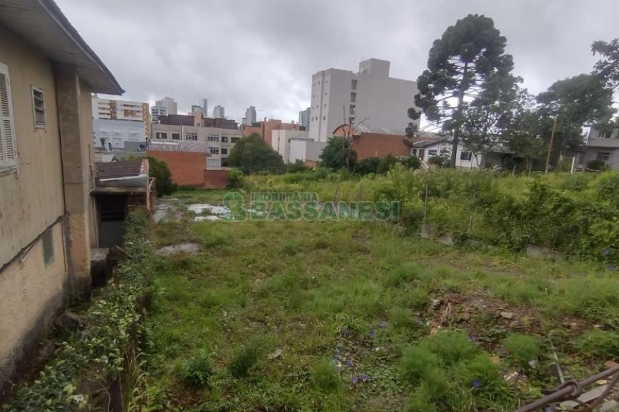 Terreno, no bairro São Leopoldo em Caxias do Sul para Comprar