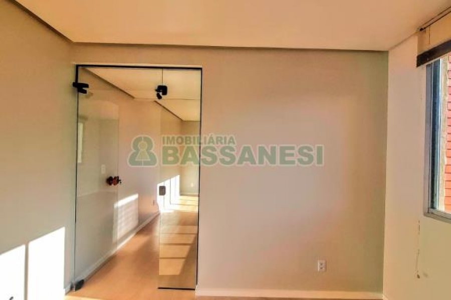 Sala com 42m², no bairro Pio X em Caxias do Sul para Alugar