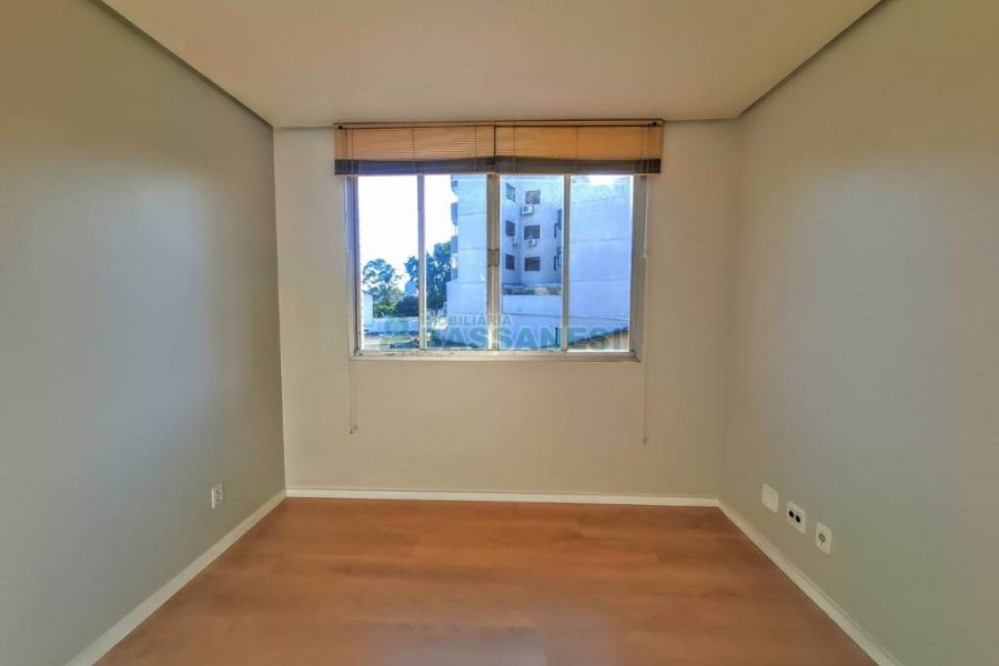 Sala com 42m², no bairro Pio X em Caxias do Sul para Alugar