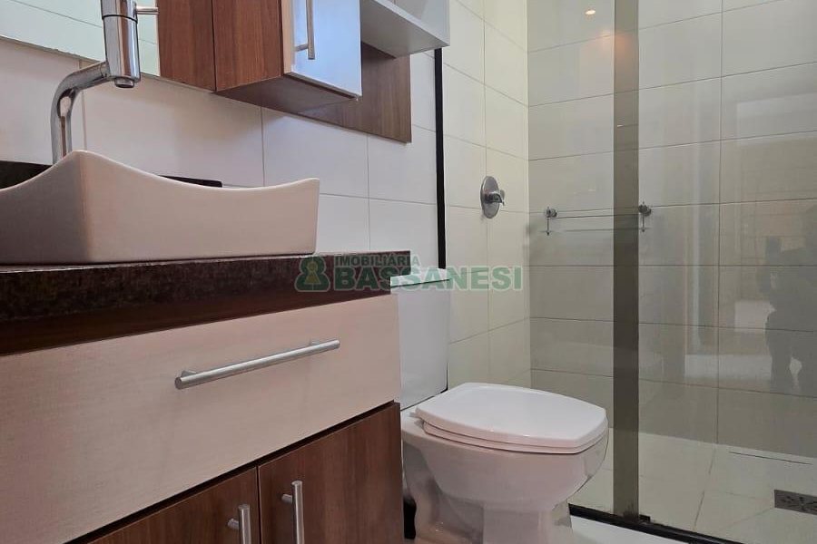 Apartamento com 112m², 3 dormitórios, 2 vagas, no bairro Panazzolo em Caxias do Sul para Comprar