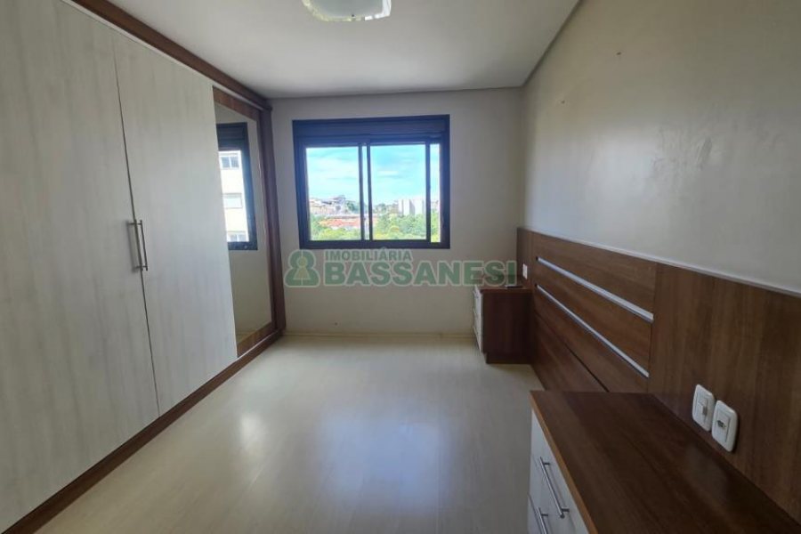 Apartamento com 112m², 3 dormitórios, 2 vagas, no bairro Panazzolo em Caxias do Sul para Comprar