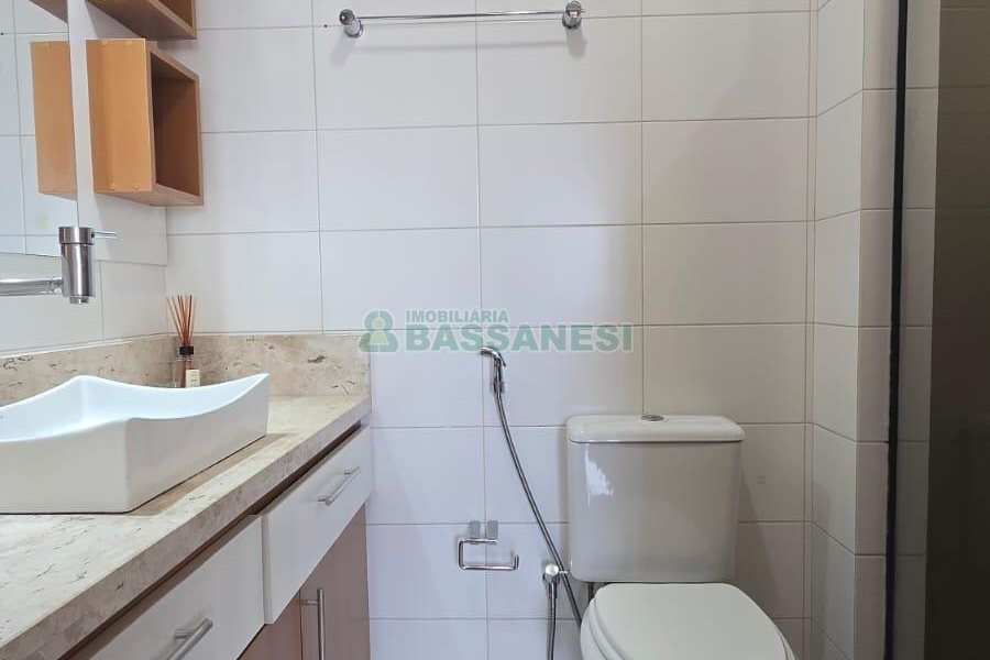 Apartamento com 112m², 3 dormitórios, 2 vagas, no bairro Panazzolo em Caxias do Sul para Comprar