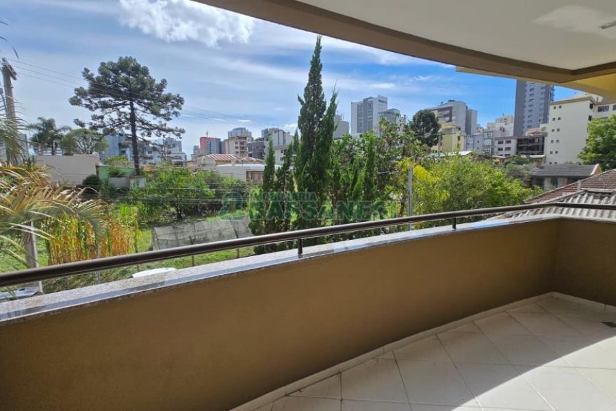 Apartamento com 112m², 3 dormitórios, 2 vagas, no bairro Panazzolo em Caxias do Sul para Comprar
