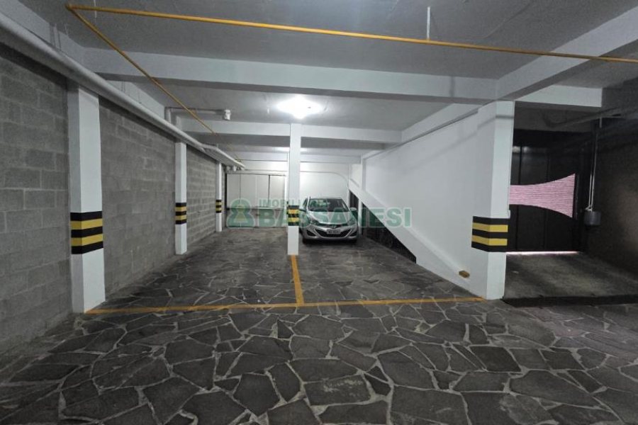 Apartamento com 112m², 3 dormitórios, 2 vagas, no bairro Panazzolo em Caxias do Sul para Comprar