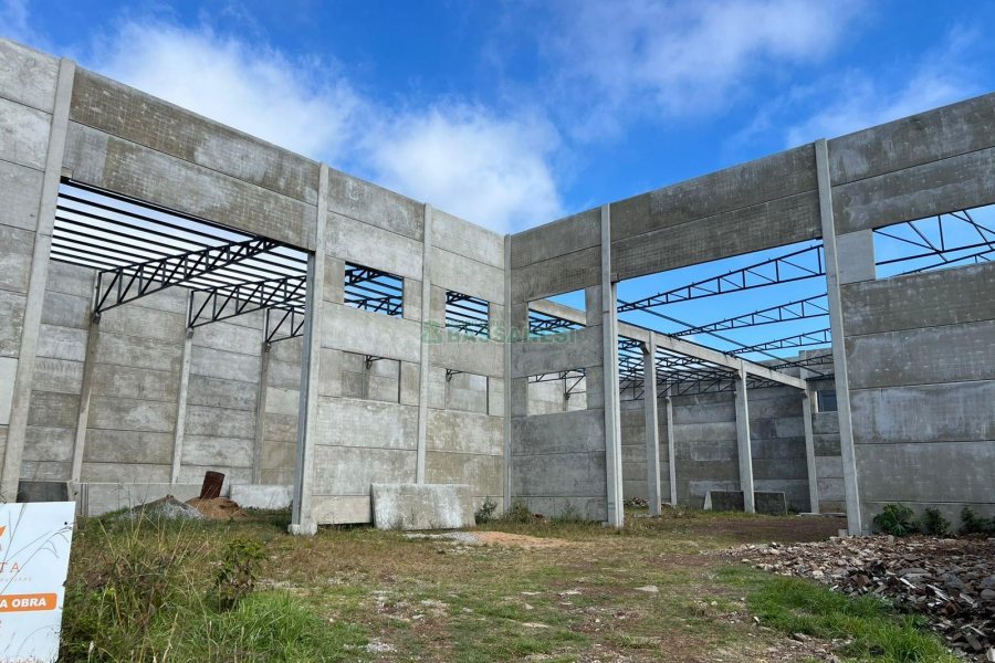 Pavilhão com 1250m², no bairro Bela Vista em Caxias do Sul para Alugar